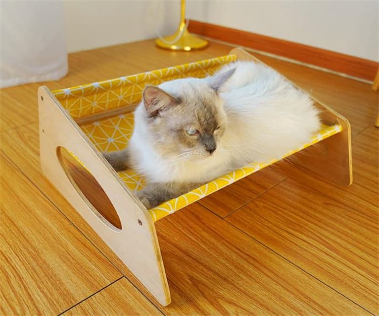 猫グッズ 実木製猫用ハンモック型爪切り台 昼寝もできる多機能猫用品